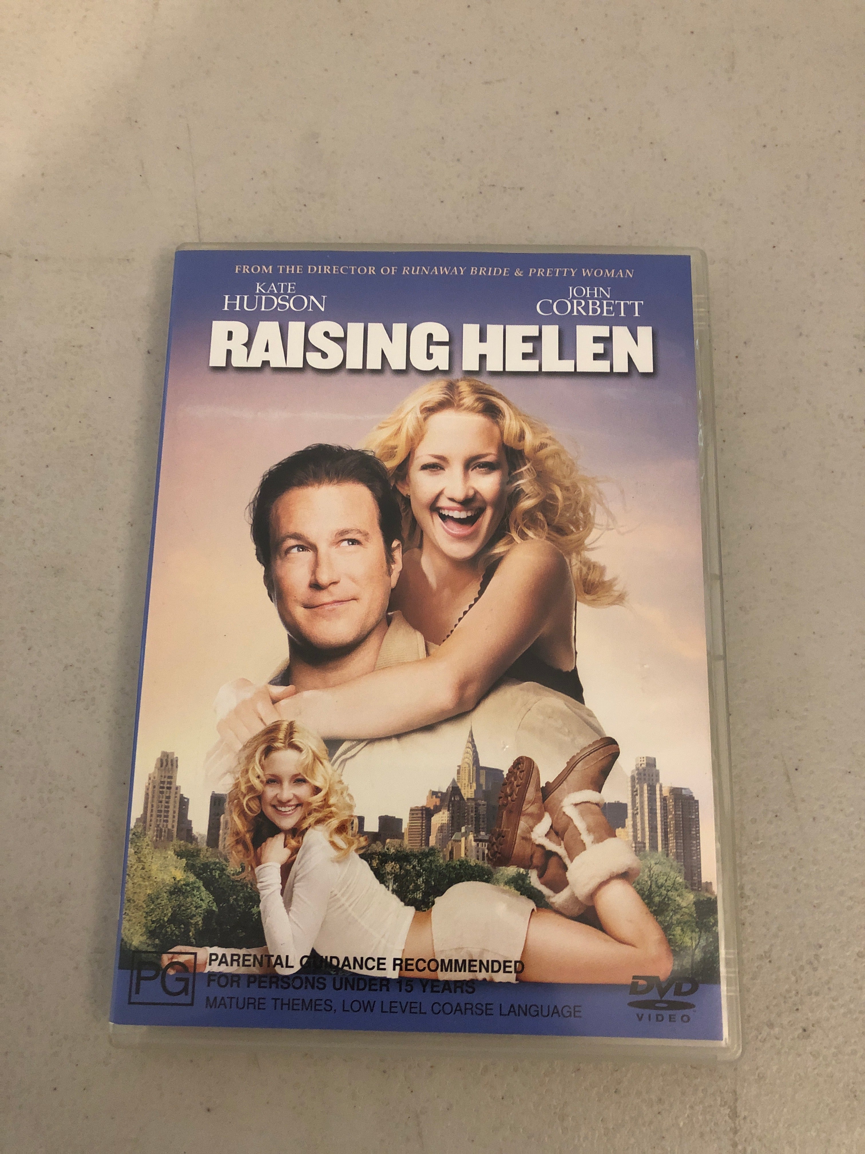RAISING HELEN - PAL Region 4 - DVD Cleaned and  Tested