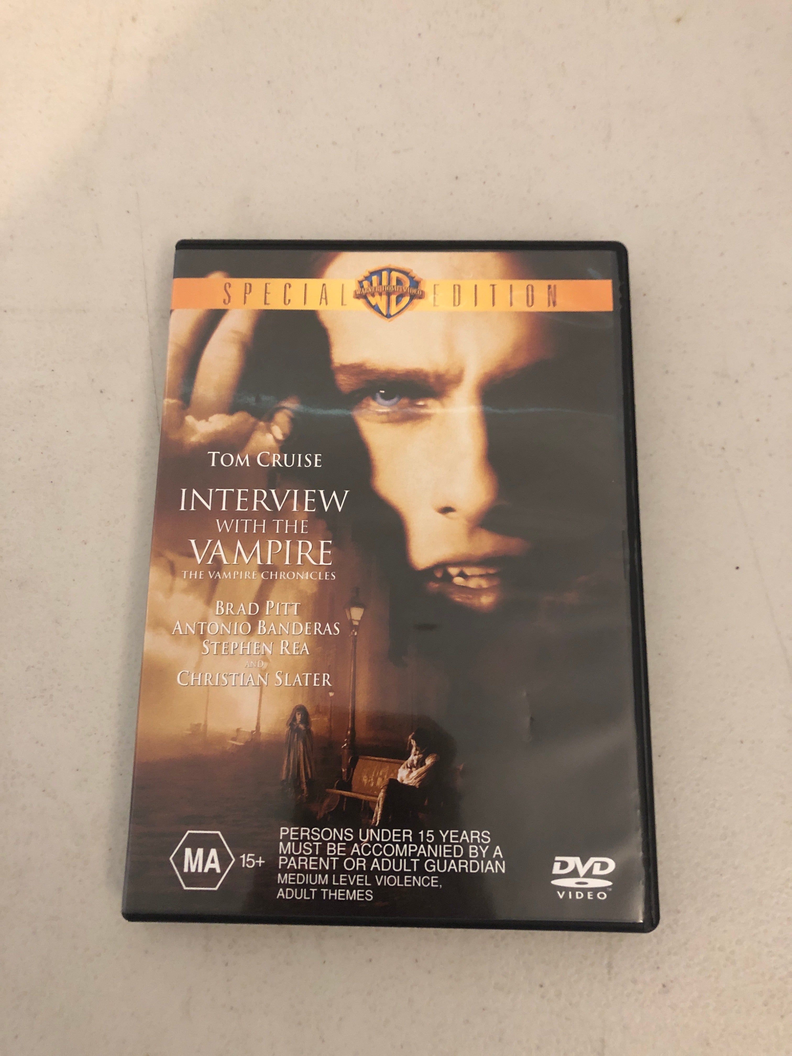 INTERVIEW WITH THE VAMPIRE - PAL Region 4 - DVD Cleaned and Tested