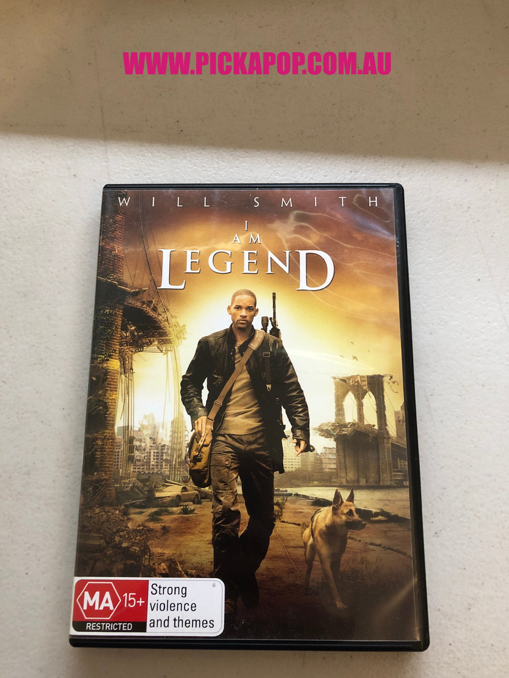 I AM LEGEND -  PAL Region 4 - DVD Cleaned and Tested